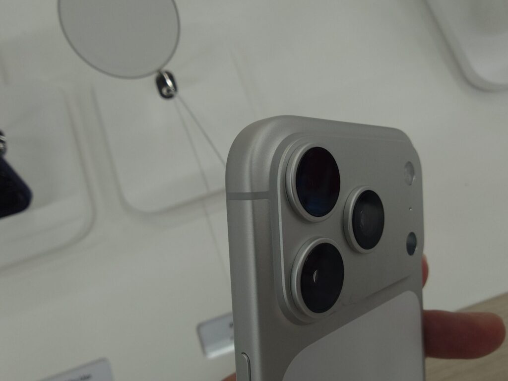 iPhone17 Proの角に関する部分